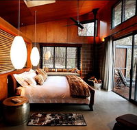 Sangoma Retreat - eAccommodation