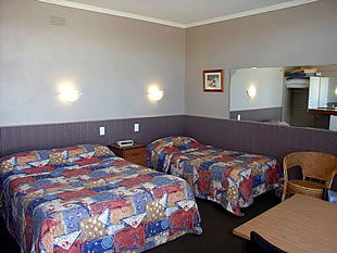 Travellers Rest Motel - eAccommodation 1