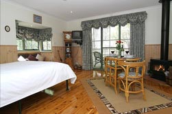 Eagle Hammer Cottages - eAccommodation 2