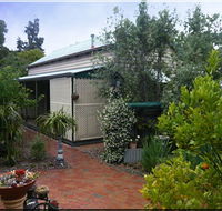Trafalgar Cottage - eAccommodation