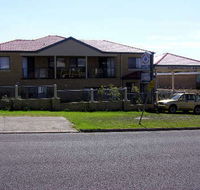 Marks Villa by the Sea - eAccommodation