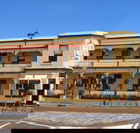 Seaview House - eAccommodation