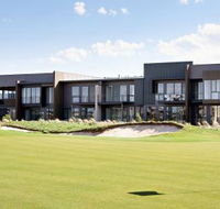 Golf Retreats Torquay - eAccommodation