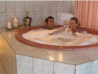 Attunga Park Country Retreat - eAccommodation 0