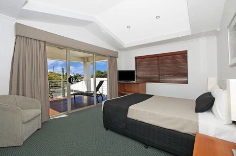 Comfort Inn & Suites Northgate Airport - eAccommodation 3