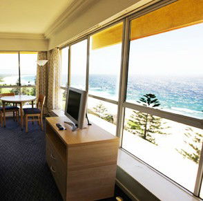 Novotel Wollongong Northbeach Hotel - eAccommodation 3
