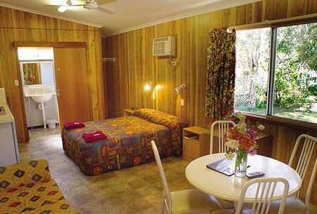 Del Rio Riverside Resort - eAccommodation 3