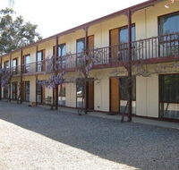 Central Motor Inn Wentworth - eAccommodation