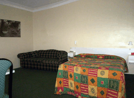 Lakeside Motor Inn - eAccommodation
