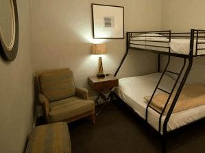 Home Backpackers - eAccommodation