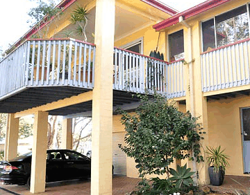 Surfside Retreat - eAccommodation