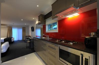 The Gateway Village Holiday Park - eAccommodation 1
