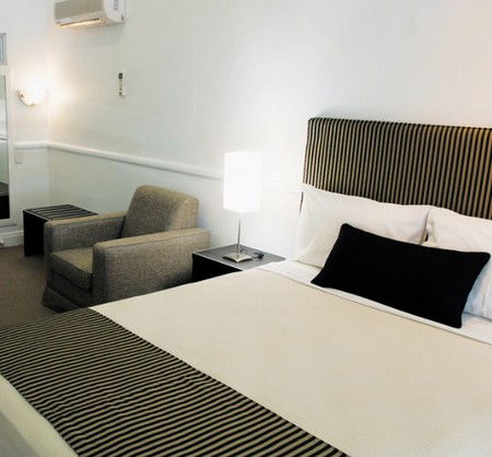 Comfort Inn & Suites Northgate Airport - eAccommodation 1