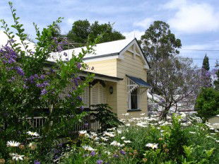 Aynsley Bed And Breakfast - eAccommodation 0