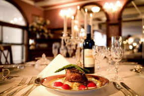 Titanic Theatre Restaurant - eAccommodation 3