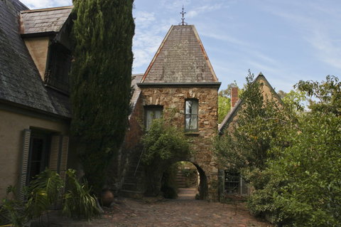 Montsalvat - eAccommodation 2