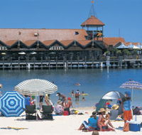 Sorrento Quay - eAccommodation