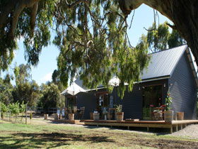 No. 58 Cellar Door & Gallery - eAccommodation 0