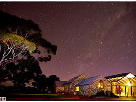 Chapel Hill Winery - eAccommodation 0