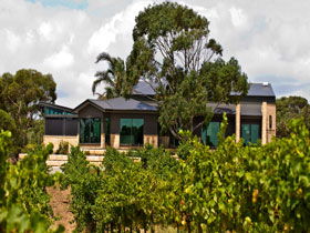 Delacolline Estate - eAccommodation 0