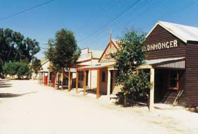 Old Tailem Town Pioneer Village - eAccommodation 0