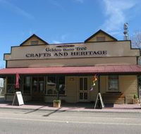 Dolly's Golden Raintree Craft and Heritage Centre - eAccommodation