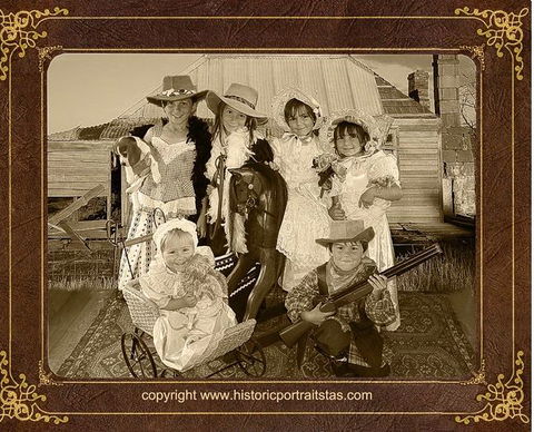 Olde Time Portraits - eAccommodation 0