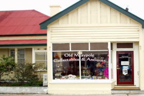 Old Maypole Collectables & Antiques - eAccommodation 0