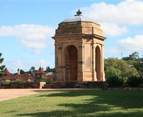 Windsor War Memorial Park - eAccommodation 0