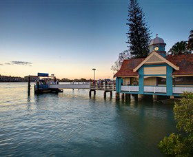 Oxford Street Bulimba - eAccommodation 0