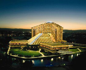 Jupiters Hotel And Casino - eAccommodation 0