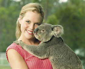 Paradise Country Aussie Farm Tour - eAccommodation 0