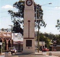 Goomeri War Memorial Clock - eAccommodation