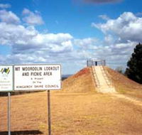 Mount Wooroolin - eAccommodation