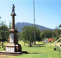 Maroon State School War Memorial - eAccommodation