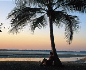 Town Beach - eAccommodation 0