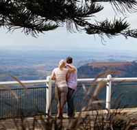 Picnic Point Lookout And Parkland - eAccommodation