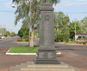 Winton War Memorial - eAccommodation 0