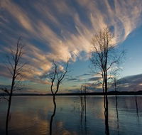 Lake Awoonga - eAccommodation