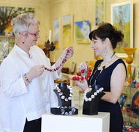 Town  Country Gallery - eAccommodation