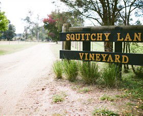 Squitchy Lane Vineyard - eAccommodation 0