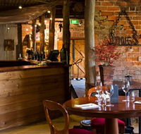 Jones Winery  Vineyard Cafe - eAccommodation
