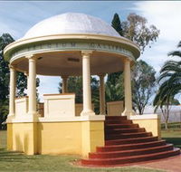Kingaroy Soldiers Memorial Rotunda - eAccommodation