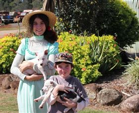 Highfields Pioneer Village - eAccommodation 2