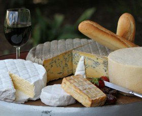 Hunter Belle Cheese - eAccommodation 0