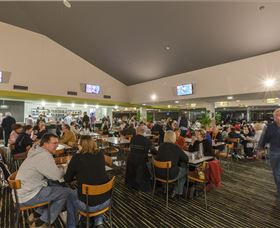 Gungahlin Lakes Golf And Community Club - eAccommodation 2