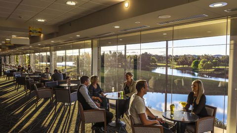 Gungahlin Lakes Golf And Community Club - eAccommodation 4
