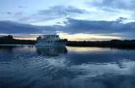 Tamboi Queen Cruises - eAccommodation 1
