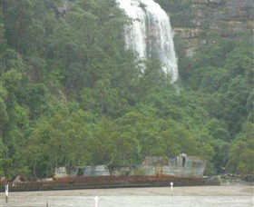 The Riverboat Postman - eAccommodation 4