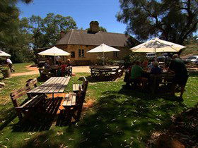 Overland Corner Hotel - eAccommodation 3